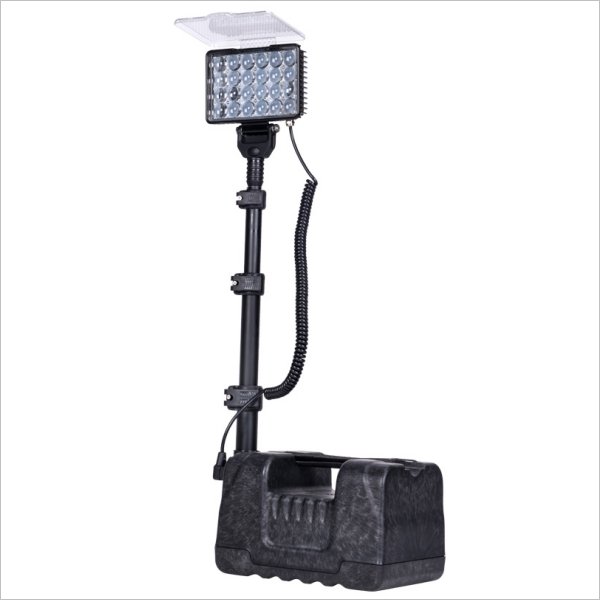 Tour d'éclairage led 72W de chantier rechargeable - Eclairage de chantier  pro et projecteur led